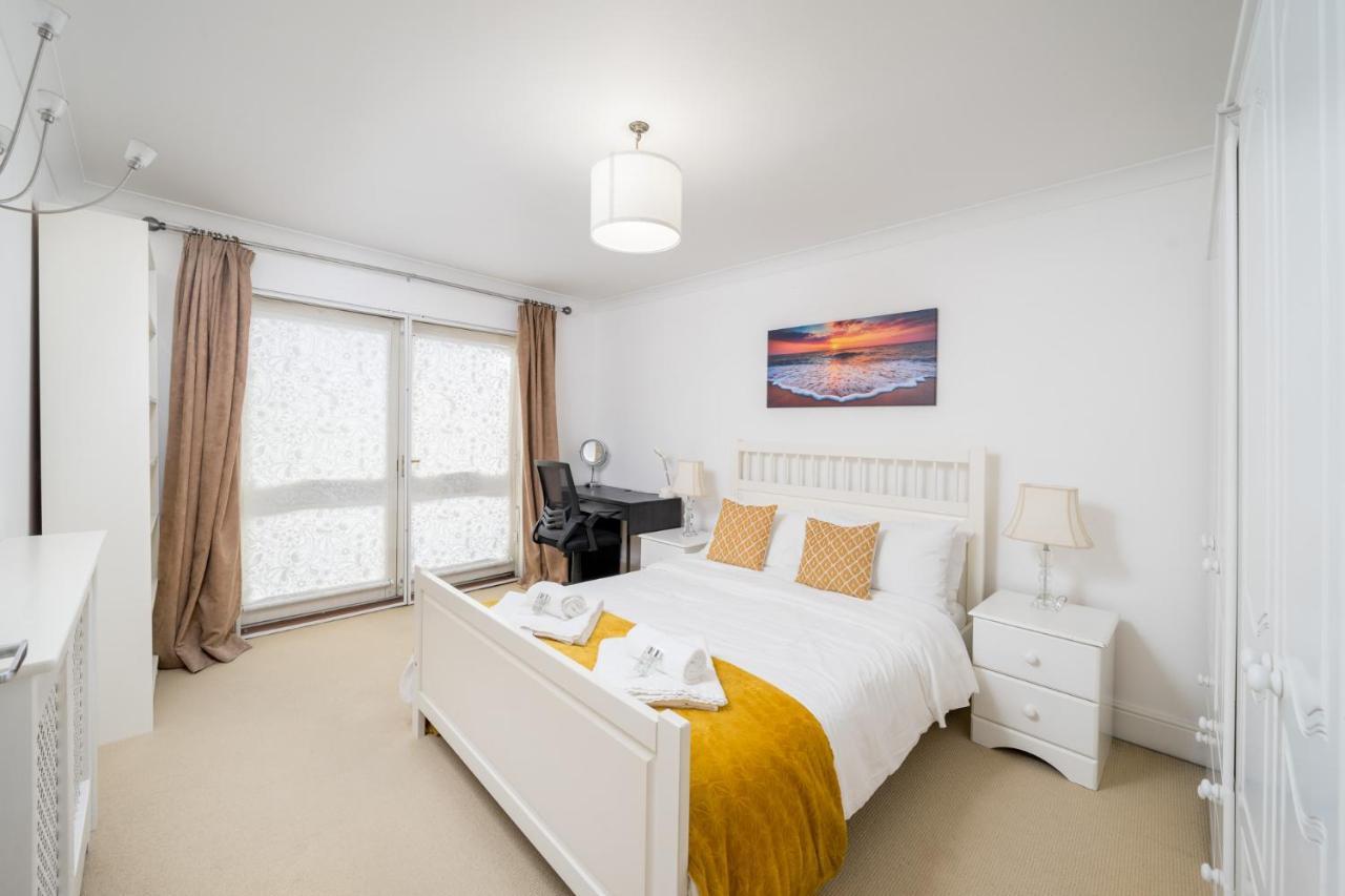 لندن Crossharbour Canary Wharf 2 Bed Duplex Apartment المظهر الخارجي الصورة