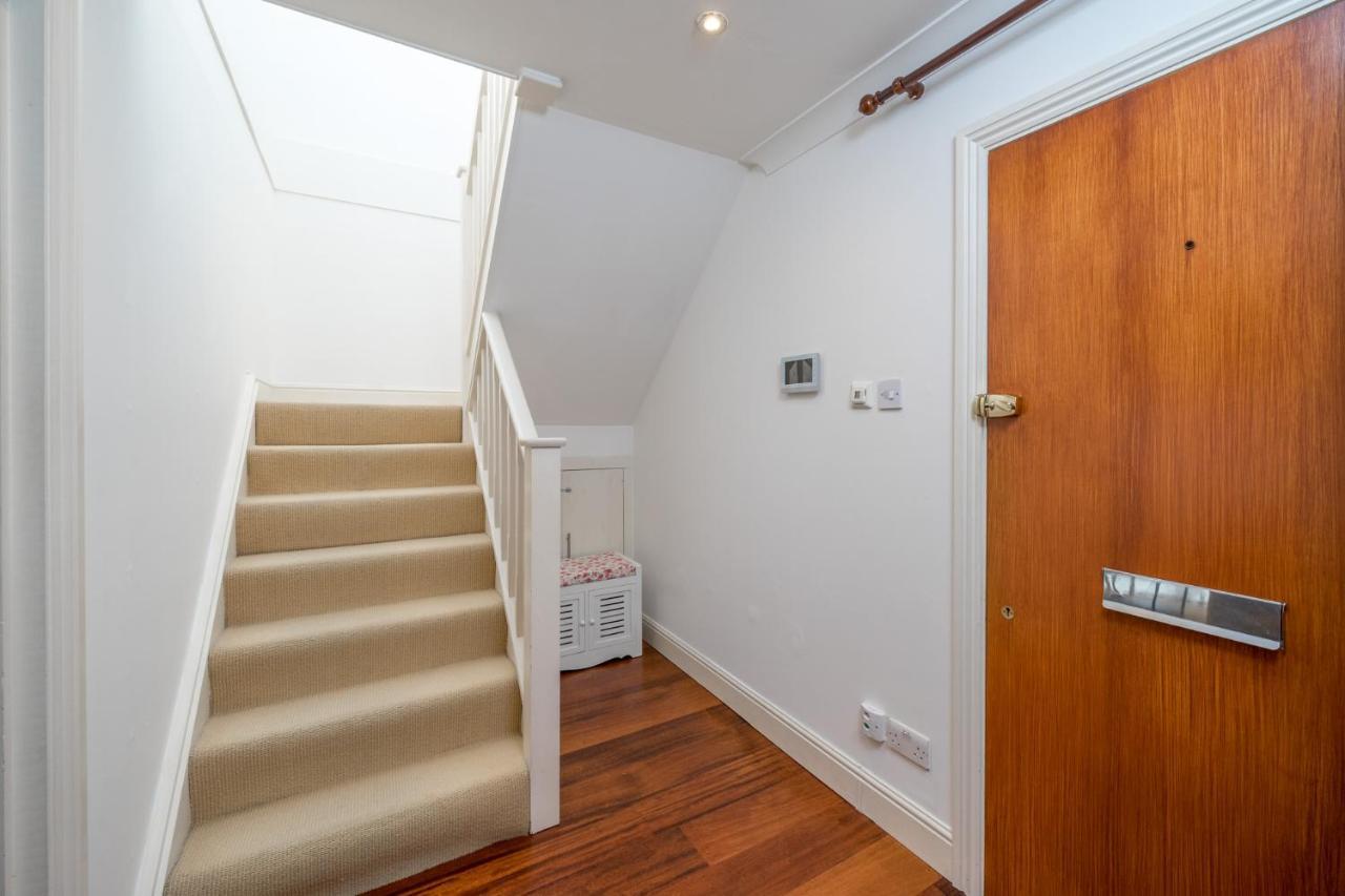لندن Crossharbour Canary Wharf 2 Bed Duplex Apartment المظهر الخارجي الصورة